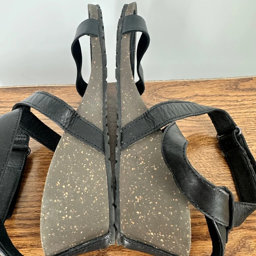 Teva zirra wedge
